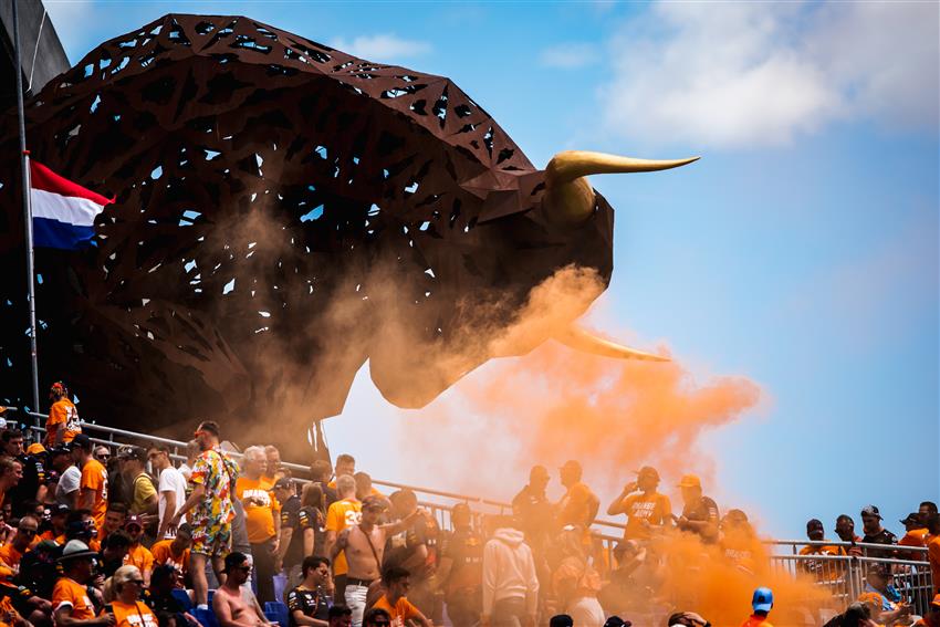 RedBull statue Orange smoke